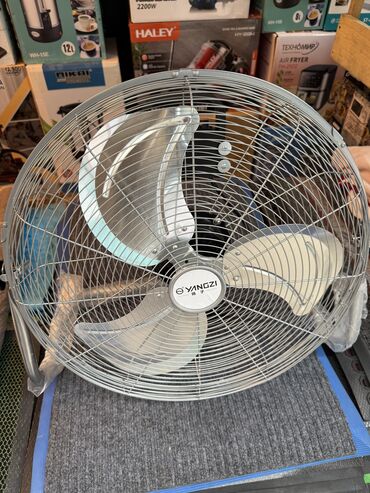 Воздуходувка: Вентилятор Adler, Настольный, Лопастной — 4