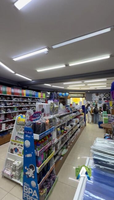 купить помещение под парикмахерскую: Продаю Магазин В жилом доме, 212 м², Отдельный вход, 1 этаж