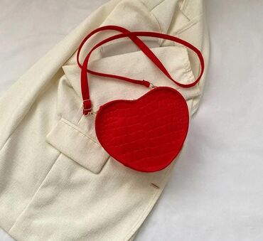 Çantalar: Kalp çanta yenidi orta ölçü real sekildi