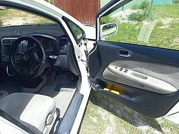 полу присеп: Honda Stream: 2002 г., Бензин, Минивэн — 6