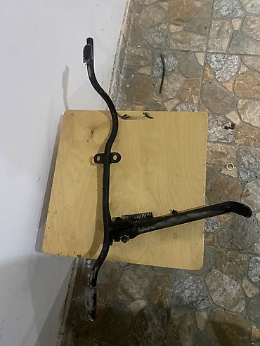 bora: Motosiklet üçün mərkəzi dayaqlıq (central stand) - Material: qalın — 1