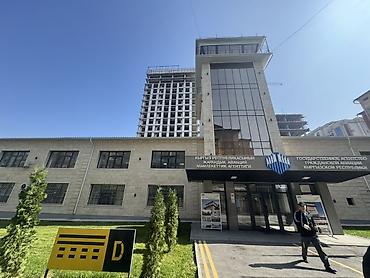 Кыймылсыз мүлк: Кеңселерди ижаралоо, 1000 м², Административдик имаратта, Коопсуздук системасы менен — 2