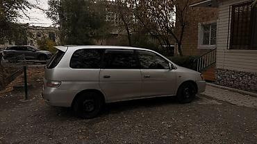 тайота айс: Toyota Ipsum: 2001 г., 2 л, Бензин, Минивэн — 4