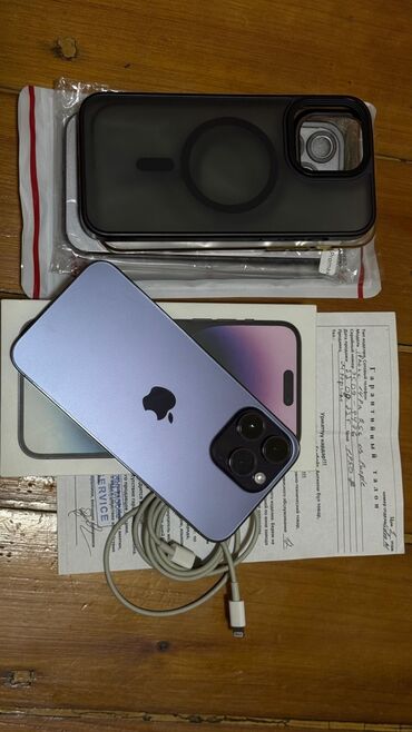 Apple iPhone: IPhone 14 Pro Max, Б/у, 256 ГБ, Deep Purple, Защитное стекло, Чехол, Кабель, 80 %