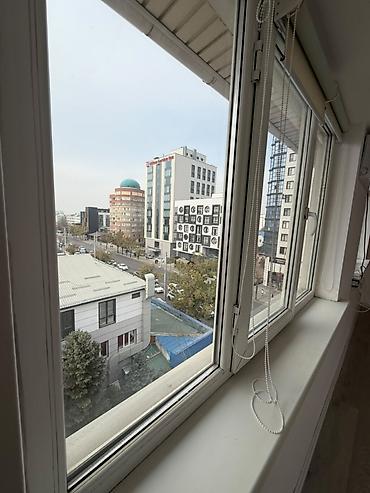 политех о2: Сдаю Офисный кабинет: 46 м², В бизнес центре, С ремонтом, С высокими потолками, Первая линия, С отдельным входом — 9