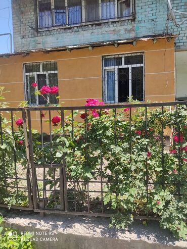 испанский квартал: 3 комнаты, 85 м², Хрущевка, 1 этаж, Косметический ремонт