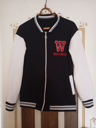 Renault: Varsity/jaket stilində “Wisconsin” gödəkçə - Rəng: gövdə qara, qollar