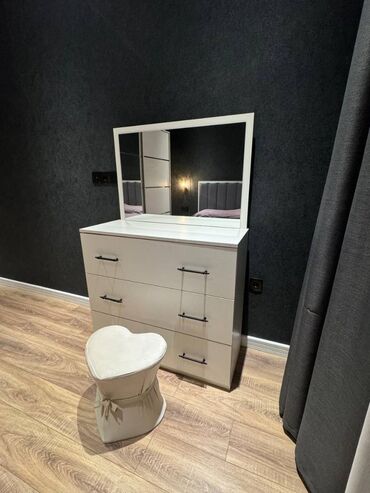 Uzunmüddətli kirayə mənzillər: Səbail rayonu, Bayıl qəsəbəsi 12 mərtəbəli binanın 8-ci mərtəbəsində -da lalafo.az — 6 Uzunmüddətli kirayə mənzillər: Səbail rayonu, Bayıl qəsəbəsi 12 mərtəbəli binanın 8-ci mərtəbəsində — 6