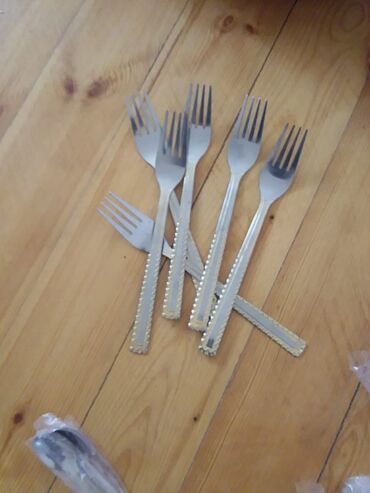 Mətbəx mebeli: Məişət əşyaları dəsti 1) Elektrik yağ radiatoru - Şaquli seksiyalı — 33