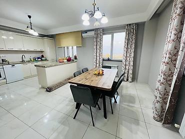 janna: 4 комнаты, 258 м², Асанбай мкр Элитка, 10 этаж — 9