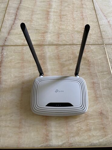 lb link router: Wifi Router "TP-Link TL-WR841N" Ela veziyyetdedir. Suret: 300 Mbps