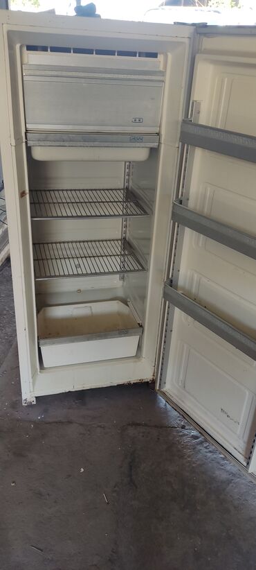 холодильники ош: Холодильник Зил, Б/у, Однокамерный, De frost (капельный)