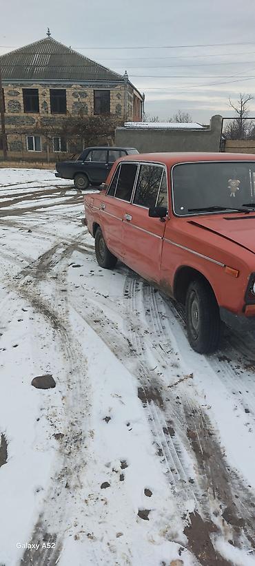 VAZ (LADA): VAZ 2103 sedan - Kuzov: 4 qapılı, narıncı rəng - Mühərrik — 2