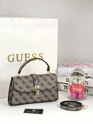 Torbe: GUESS ženska torba – elegantan mini top-handle model - Dizajn — 2