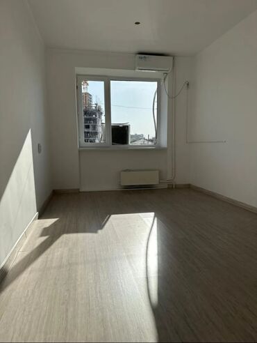 Продажа домов: 1 комната, 14 м², Общежитие и гостиничного типа, 4 этаж, Евроремонт