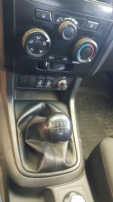 Транспорт: Isuzu D-Max: 2019 г., Пикап — 7
