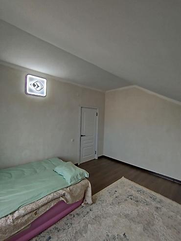 Продажа коттеджей и домов: 🏡 Продаётся дом с мансардой! 📍 Район: Рухий Мурас-2 🏠 Дом: 5 комнат — 7