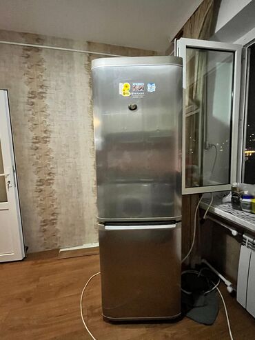 Yemək hazırlamaq üçün texnika: İşlənmiş 2 qapılı Hotpoint Ariston Soyuducu Satılır, rəng - Boz