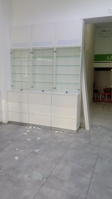 Sifarişlə aptek vitrinləri: Aptek üçün mebel və vitrin sistemləri - Resepsiyon/keşyer masası — 7