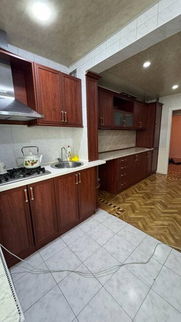 Köhnə tikili: Bakı, 4 otaqlı, Köhnə tikili, m. Elmlər Akademiyası, 108 kv. m -da lalafo.az — 16 Köhnə tikili: Bakı, 4 otaqlı, Köhnə tikili, m. Elmlər Akademiyası, 108 kv. m — 16