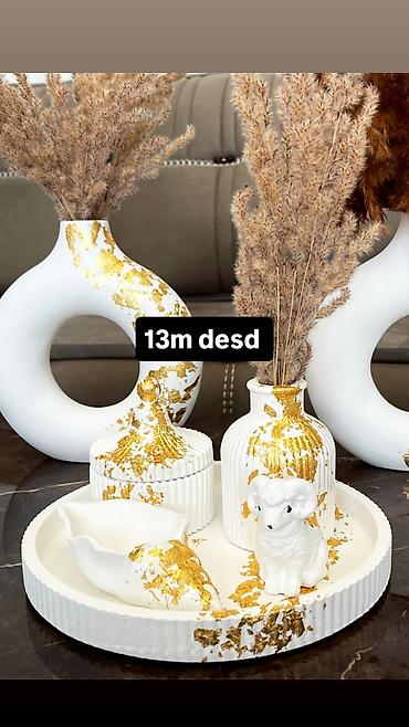 Dekorativ keramik dəst – “13m desd” yazısı şəkildə göstərilib