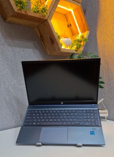 Noutbuklar, kompüterlər: Yeni HP Pavilion, 15.6 ", Intel Core i3, 512 GB, Pulsuz çatdırılma, Rayonlara çatdırılma, Ünvandan götürmə