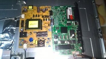 Aksesoari za TV i video: Telefunken B39F446A u delovima. Main board 17MB110 Power board — 4