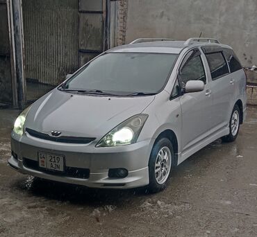 китайский автомобил: Toyota WISH: 2004 г., 1.8 л, Автомат, Бензин, Минивэн