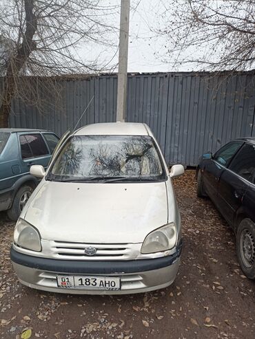 Toyota: Toyota Raum: 2002 г., 1.5 л, Автомат, Бензин, Купе