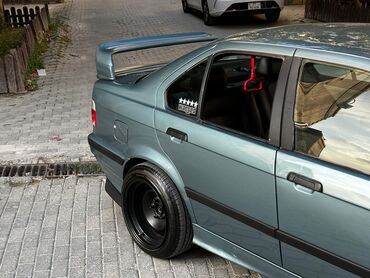 şinlər r16: Disk təkər BMW R 16, 5 Boltlu