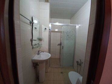 Uzunmüddətli kirayə mənzillər: Neftçilər metrosunun yaxınlığında Nazlı şadliq evinə yaxın 18 — 16