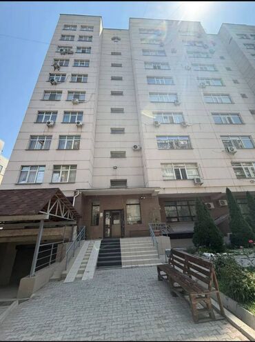 продаю квартиру мкр: 2 комнаты, 62 м², Элитка, 2 этаж, Евроремонт