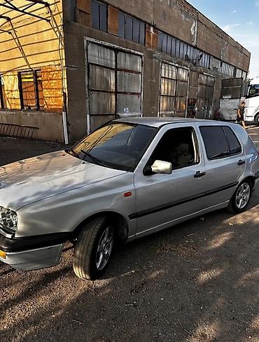 Volkswagen: Volkswagen Golf: 1997 г., 1.8 л, Механика, Бензин, Хэтчбэк — 10