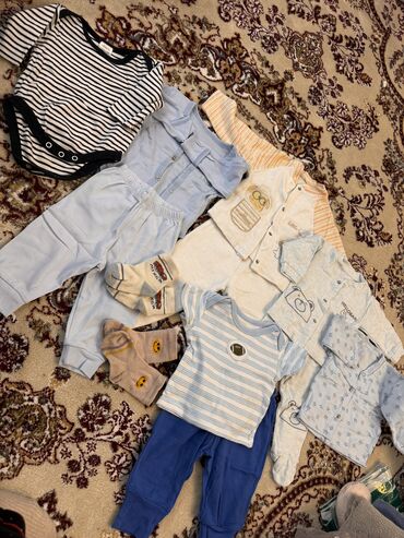 детская одежда оптом бишкек дордой: Комплект, Б/у at lalafo.kg детская одежда оптом бишкек дордой: Комплект, Б/у