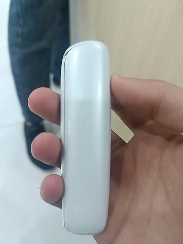ag qulaq: Ploom tütün çubuqları üçün qızdırıcı cihaz - Rəng: ağ, parlaq korpus — 1