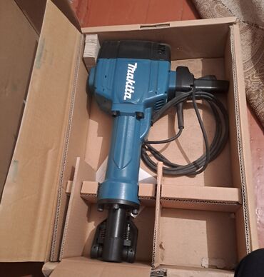 Makita prefartor. Orginal maldır.3800 manata alınıb dükanlarda qiyməti