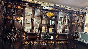 Стенки-шкафы: Большая классическая стенка для гостиной с витринными секциями и — 2