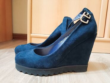 синие замшевые туфли: Туфли 36, цвет - Синий