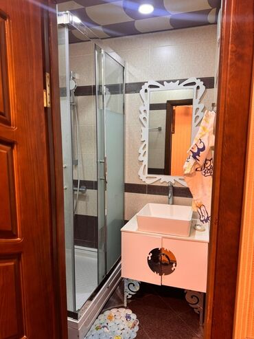 Köhnə tikili: Bakı, 8-ci mikrorayon, 3 otaqlı, Köhnə tikili, m. Azadlıq Prospekti, 80 kv. m — 10