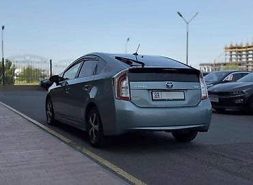 byd e6: Toyota Prius: 2013 г., Вариатор, Гибрид, Хэтчбэк — 7