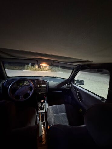 продаю трактор мтз 82 1: Volkswagen Passat: 1994 г., 1.8 л, Механика, Бензин, Седан