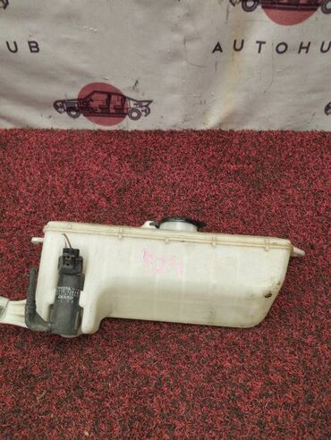 бачок стеклоомывателя: Бачок омывателя Toyota Celsior UCF31 4.3 3UZ-FE 2002 (б/у)
