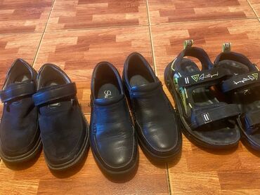 туфли ботинки: Все три пары за 1200 сом, по середине из чистой кожи, качественные