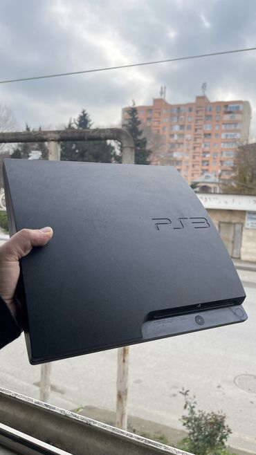 PS3 (Sony PlayStation 3): Playstation 3 satiram, 2 pult 20 den cox oyun, donma qizma yoxdur