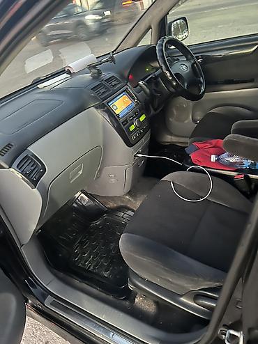 Toyota: Toyota Ipsum: 2003 г., Минивэн — 4