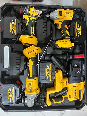 Наборы инструментов: Dewalt üslubunda çoxfunksiyalı akkumulyatorlu alət dəsti, sərt plastik — 2