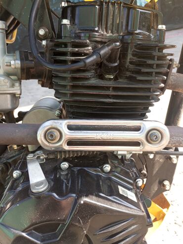 Мотоциклы: Питбайк/эндуро мотоцикл в ярком жёлто‑белом исполнении. Торг уместен — 6