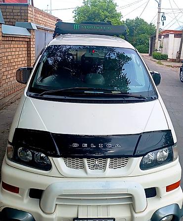 катамаран водный: Mitsubishi Delica: 2003 г., 3 л, Автомат, Бензин, Внедорожник — 3