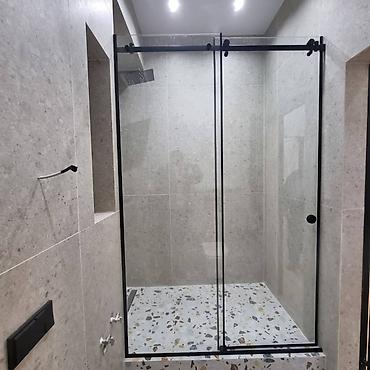 Душевые перегородки и ограждения: Душевые ограждения и перегородки из закалённого стекла на заказ. - — 14