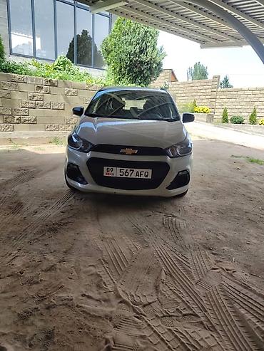 Транспорт: Chevrolet Spark: 2017 г., Автомат, Бензин, Хэтчбэк — 2